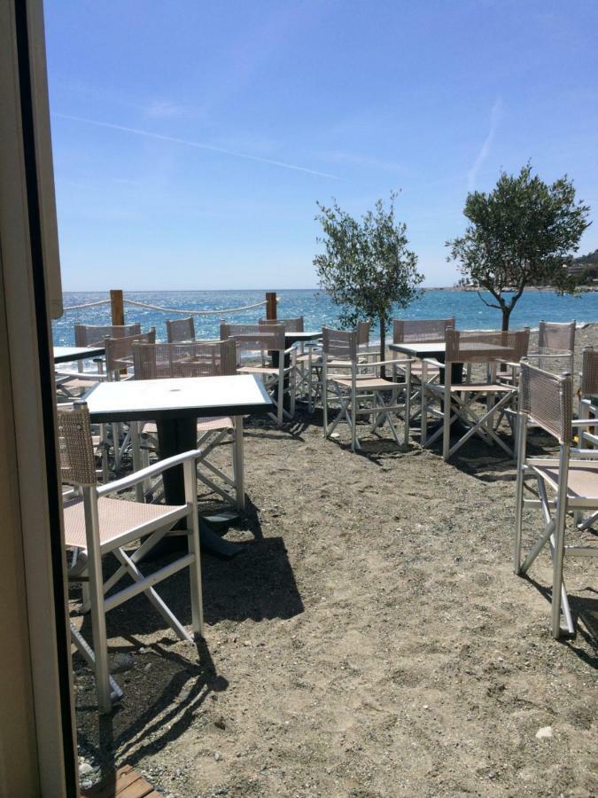 Finestra Sul Mare Apartment *